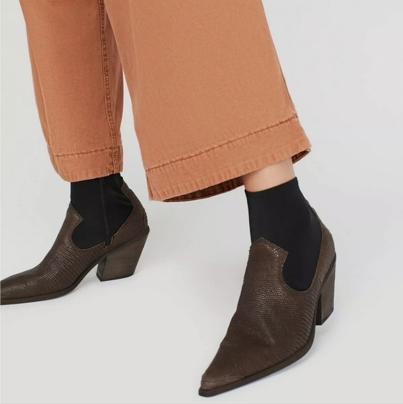 Free People "Like New" Jackson Boho Western Leather shoes boots sz 39 US9 - Picture 1 of 15